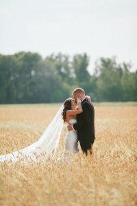 esküvő a farmon